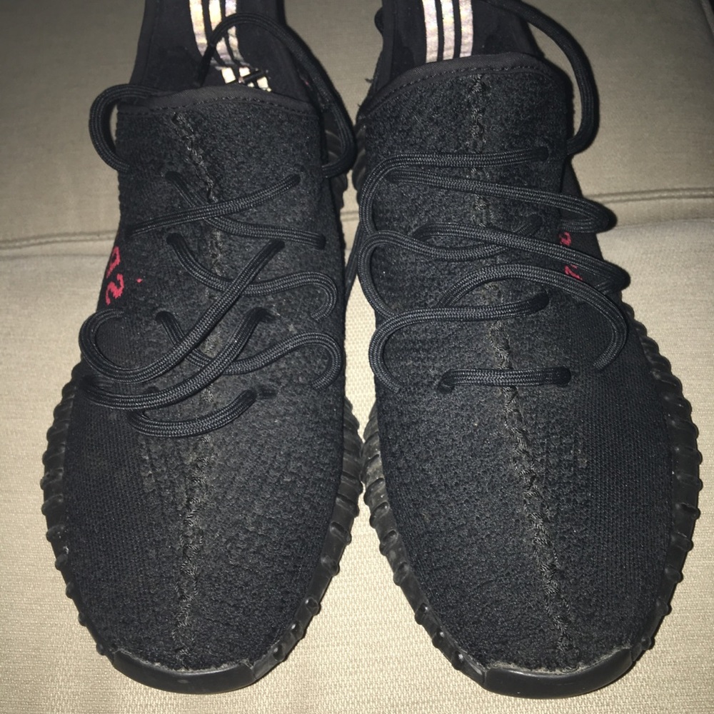 SOLD Yeezy 350 v2 bred - Picture 3 of 8